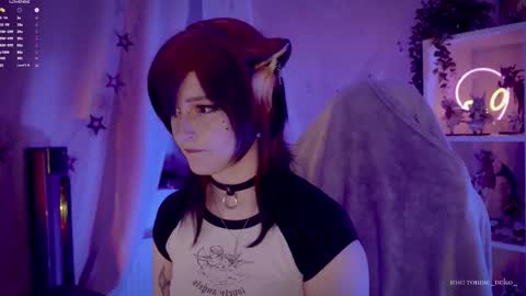 vronnier online show from October 2, 2025, 4:25 pm