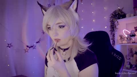 vronnier online show from December 19, 2025, 4:03 pm