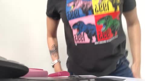 Snapshot of vsantini_ chatting on March 1, 2025, 3:38 pm vsantini_ online show from March 1, 2025, 3:38 pm