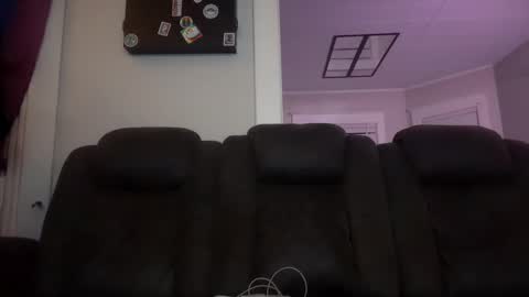 Snapshot of vveejay48826 chatting on September 13, 2025, 3:39 am vveejay online show from September 13, 2025, 3:39 am