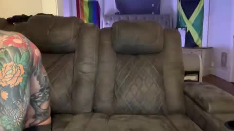 Snapshot of vveejay48826 chatting on November 1, 2025, 2:57 am vveejay online show from November 1, 2025, 2:57 am