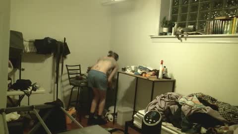 VyeletSkyes online show from November 21, 2025, 7:18 am