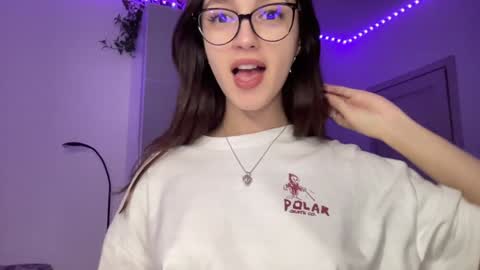 Alice  Before pvt write to me in PM  online show from December 6, 2024, 9:24 pm