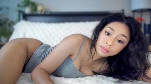 Jen online show from October 3, 2025, 5:21 pm