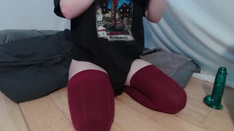 Rose online show from October 14, 2025, 12:00 am