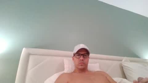 Snapshot of wakandalive chatting on November 1, 2025, 1:24 pm wakandalive online show from November 1, 2025, 1:24 pm