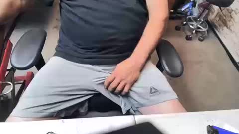 wakesblowinclouds online show from October 10, 2025, 11:53 am