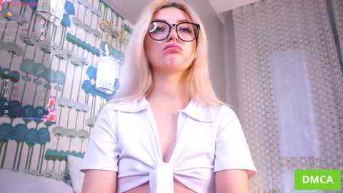 Snapshot of waki_fuckie chatting on October 17, 2025, 5:43 am Lina online show from October 17, 2025, 5:43 am