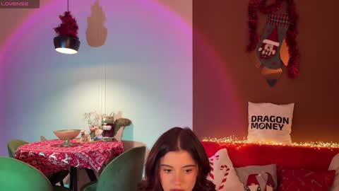 Snapshot of waki_lucky chatting on January 1, 2025, 1:59 pm Mia online show from January 1, 2025, 1:59 pm