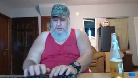 Snapshot of walkingbird chatting on August 7, 2026, 9:17 pm walkingbird online show from August 7, 2026, 9:17 pm