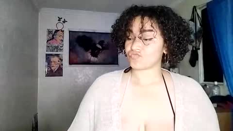 Juli online show from October 26, 2025, 6:36 pm