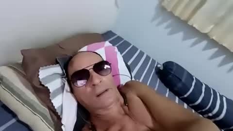 Snapshot of walleja chatting on September 11, 2025, 3:01 pm walleja online show from September 11, 2025, 3:01 pm