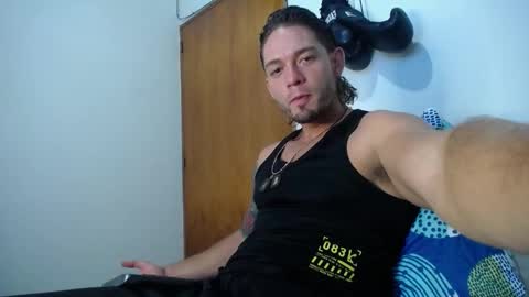 walnniel_concordia online show from December 2, 2025, 3:34 am