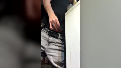 Walter online show from April 3, 2026, 8:51 pm