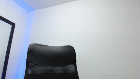 WALTER BROWN  online show from January 21, 2025, 2:22 am