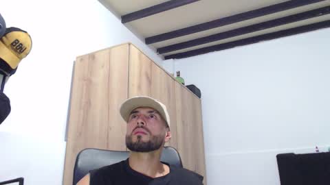 WALTER BROWN  online show from October 28, 2025, 5:48 pm