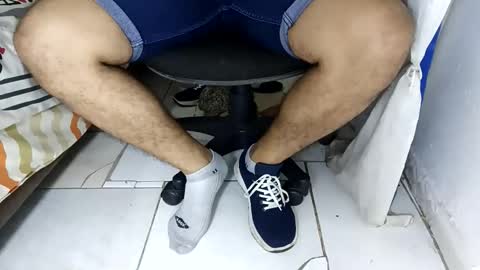 Snapshot of waltherfeet_ chatting on May 10, 2026, 5:29 pm WaltherFeet online show from May 10, 2026, 5:29 pm
