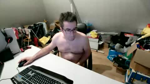 Snapshot of wammes85 chatting on April 9, 2026, 9:42 pm wammes online show from April 9, 2026, 9:42 pm