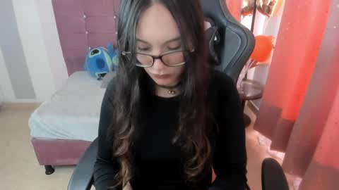 Snapshot of wanda_sg chatting on June 5, 2026, 7:19 pm Alexandra online show from June 5, 2026, 7:19 pm