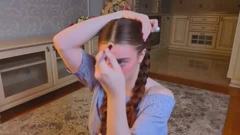 hello guys im Lilian online show from September 13, 2025, 3:17 am