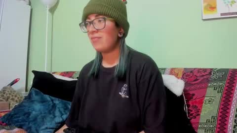 Waningrose  Lu online show from February 11, 2025, 3:40 pm