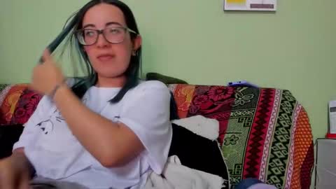 Waningrose  Lu online show from February 12, 2025, 7:56 pm