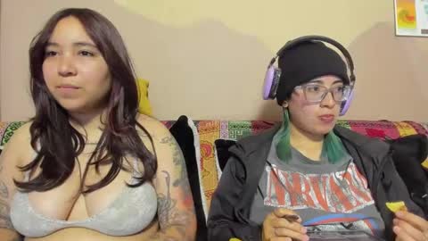 Waningrose  Lu online show from September 16, 2025, 1:06 am