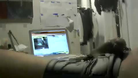 Snapshot of wanksesh chatting on December 30, 2024, 4:19 pm Kori online show from December 30, 2024, 4:19 pm