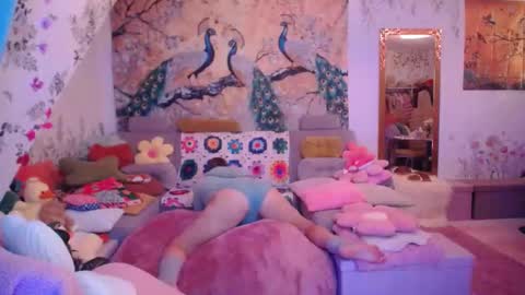 Snapshot of wannafeelitall chatting on November 21, 2025, 8:29 pm Emilia inst online show from November 21, 2025, 8:29 pm