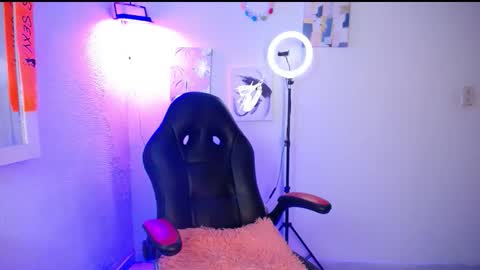 EMILY online show from April 17, 2026, 5:10 am