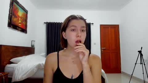 June online show from February 11, 2025, 9:25 pm