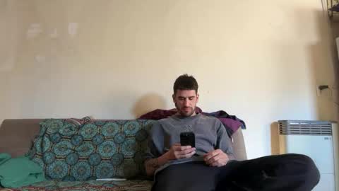 wearetwo online show from November 9, 2025, 4:49 pm