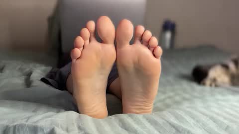 Angel A online show from October 21, 2025, 4:35 am