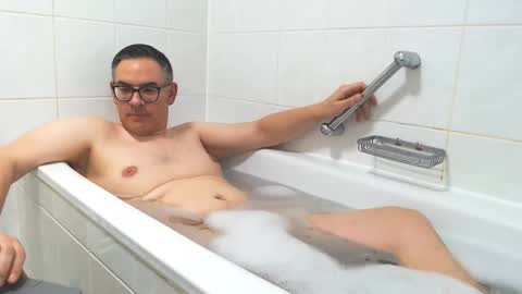 watchmecum78 online show from December 19, 2025, 5:42 pm