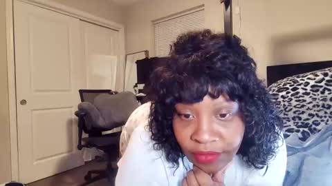 Snapshot of waterfalls69 chatting on March 26, 2026, 4:51 am LAUREN LUSH online show from March 26, 2026, 4:51 am