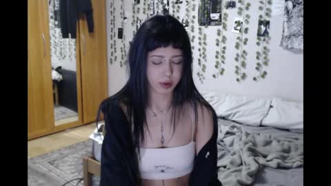 Mina online show from April 17, 2026, 6:00 pm