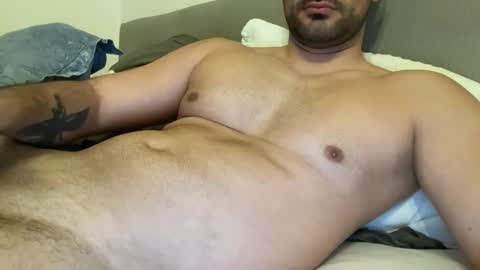 wayneperformer online show from November 11, 2025, 7:58 pm