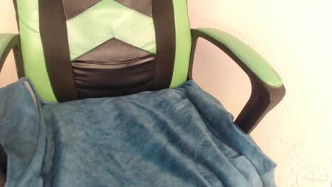 Trixie 3 online show from September 18, 2025, 1:24 pm