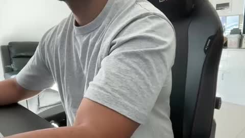 Weapon X online show from February 17, 2025, 10:36 pm