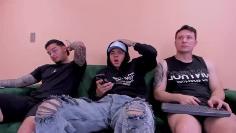 Jhonny Dick  his neighbors. online show from January 15, 2025, 1:52 pm