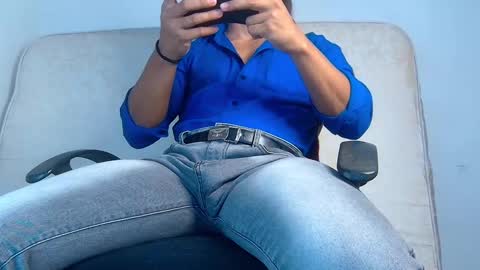 Snapshot of webcamjl chatting on March 11, 2025, 12:33 am Balruk online show from March 11, 2025, 12:33 am