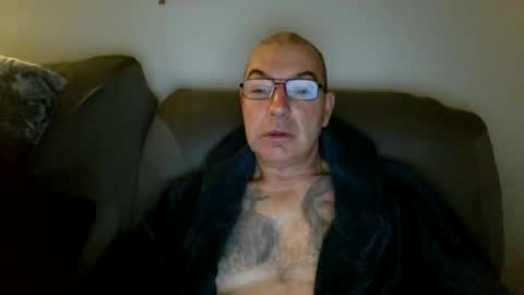 wechatistrokeurub online show from October 29, 2025, 5:53 am