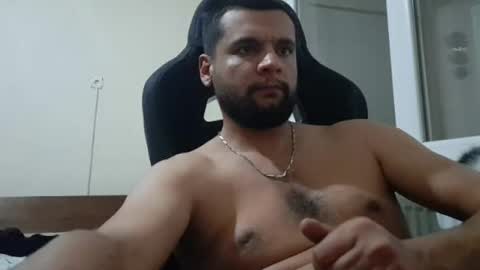 Snapshot of weezing442 chatting on January 17, 2025, 8:44 pm alp online show from January 17, 2025, 8:44 pm