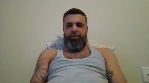 Snapshot of weezy210 chatting on October 6, 2025, 10:40 pm Weezy online show from October 6, 2025, 10:40 pm