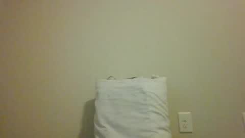 Snapshot of weezy210 chatting on October 12, 2025, 10:20 pm Weezy online show from October 12, 2025, 10:20 pm