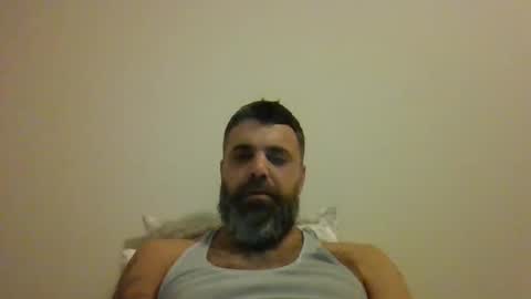 Snapshot of weezy210 chatting on October 22, 2025, 11:26 pm Weezy online show from October 22, 2025, 11:26 pm