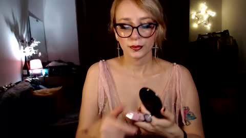 Liza online show from November 20, 2025, 10:42 pm