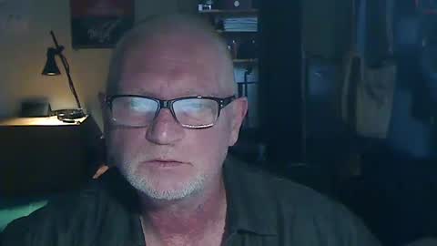 Snapshot of wellkrakenwell chatting on December 10, 2024, 2:39 pm wellkrakenwell online show from December 10, 2024, 2:39 pm