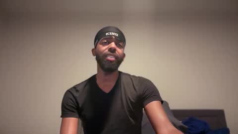 Snapshot of wellpackaged_ chatting on May 2, 2026, 8:52 am Langston online show from May 2, 2026, 8:52 am