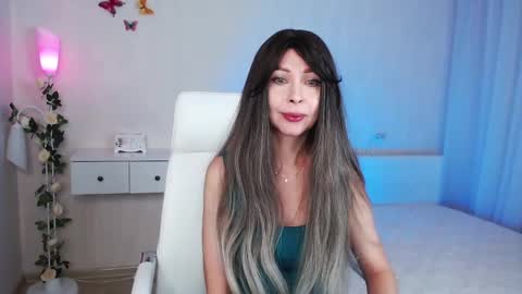 Wendi Foster online show from December 3, 2024, 7:00 pm